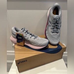 Brand new ASICS Gel Kayano Lite 2 Running Shoes